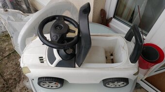Dětské odrážedlo Mercedes SLS AMG, používané, plně funkční - 6