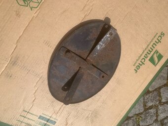 Prodám kliky a zámky dveří s klíčkem původní - 6