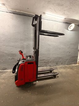 Elektrický vysokozdvižný vozík Linde L12 za 33.000Kč - 6