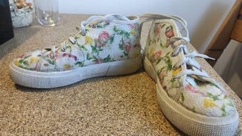 Dívčí šaty s kolovou sukní - 6