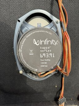 VW GOLF IV - zadní plato s repro INFINITY Kappa - 6