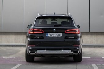 BMW X5 xDrive30d A/T, 195kW,A8 - 6