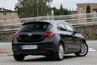 Opel Astra 1.4 Turbo LPG / 103kW / M6 / 2011 - 6
