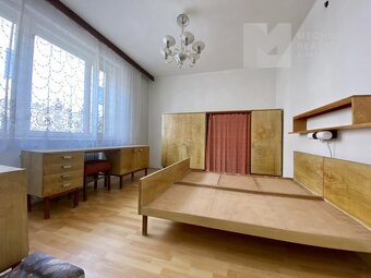 Prodej rodinného domu, 2 bytové jednotky, Zahrada - Střelice - 6