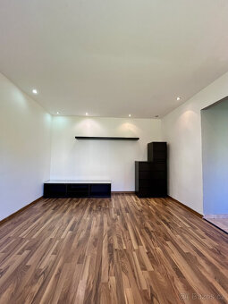 Pronájem bytu 1+1, Lískovecká, Frýdek, 11300 Kč/měs, 29 m2 - 6