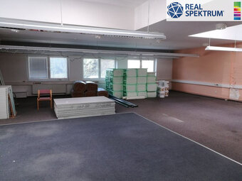Pronájem skladových prostor 3.200 - 3.500 m2 plochy - 6