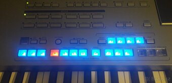 Yamaha Tyros 5 - 6