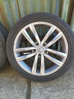 Alu disky VW Dartford 5x112 8Jx18 + 235/45 R18 94W - 6