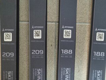 Běžky Atomic s mohérovým pásem vč. vázání - 6