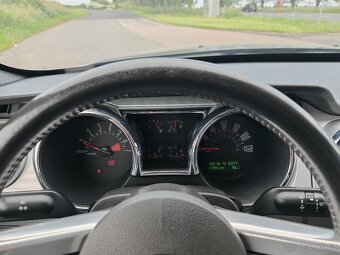 Ford Mustang 2005 V6 4.0l - 6