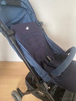 Kočárek joie - 6