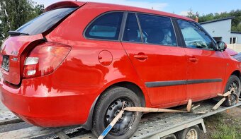 nd z škoda fabia 2 1.4 63kw modrá bílá vinová stříbrná červe - 6