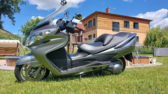 Suzuki Burgman AN 400 - 6