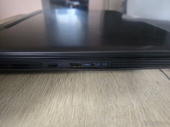 Výkonný notebook Dell G7 17´´ palcový Gaming (7790) - 6