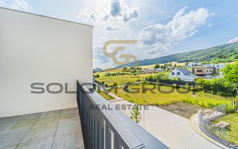 Prodej NOVÉHO rohového bytu 2+kk/2x terasa (80m²) + 2 parkov - 6