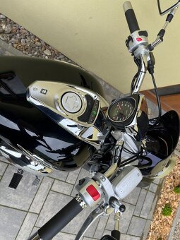 Suzuki M800 Intruder - 6