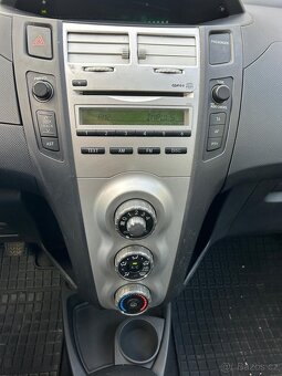 Toyota Yaris 1,3 VVT-i 64 KW r.v. 2006 - 6