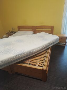 Dřevěné postele s poloh.rošty a matracemi - 6