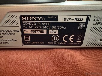 cca 300 filmů na DVD + DVD přehrávač - 6