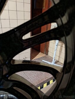 Kola BMW R18 - 6