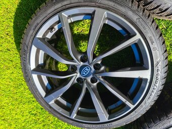 Dvourozměrná zimní sada KIA Stinger r19 5x114,3 - 6