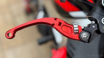 Aprilia Tuono V4 Factory 2022 - 6