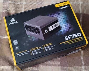 Corsair SF750 - 6