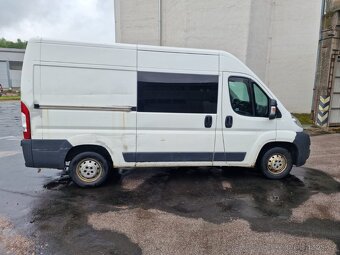 Peugeot Boxer 3.0 6 místné rok.v 2012 stk 26/3 najeto :372 - 6