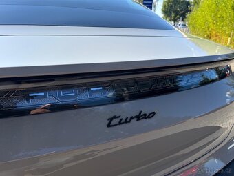 Porsche Taycan TURBO 2025 - 6
