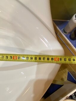 Dvojumyvadlo s bateriemi a skříňka - 6