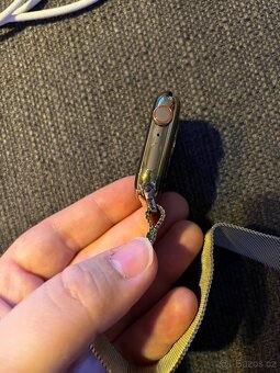 Apple Watch 9 Cellular 45mm Gold Stainless - 6