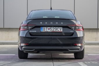 Škoda Superb 2.0 TDI 190k 4x4 Sportline DSG - 6