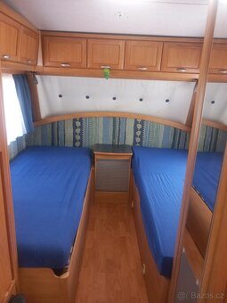 Prodám karavan Hymmer eriba nova - 6