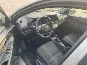 Hyundai i20, 1,2i 62kW, 1.maj. ČR, pouze 6700km -TOP STAV - - 6