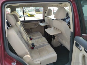 VW Touran 1.6 TDi HIGHLINE 7 MÍST ČR 2.MAJ. ŠÍBR NAVI SERVIS - 6
