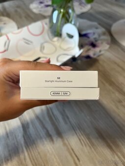 Chytré hodinky Apple Watch SE (Gen 2) 2024 - 6