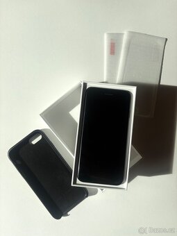 iPhone SE 2020 - 6