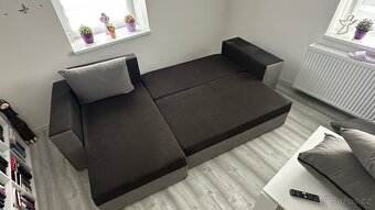 Rozkládací sedačka s úložnými taburety - 6