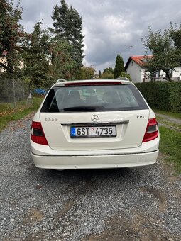Mercedes C220CDI 2010 Avantgarde - 6