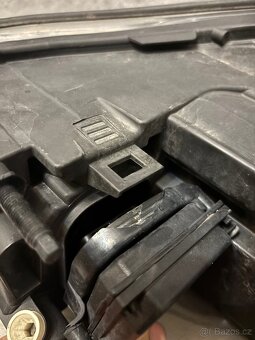 Přední xenonové světla Škoda Octavia 2 facelift - 6