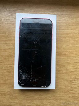 iPhone SE 2020 RED – 64 GB – funkční, ale praskl - 6