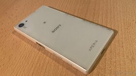 Sony Xperia Z5 compact dva kusy E5823 - 6