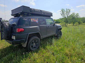 Toyota FJ Cruiser - 6