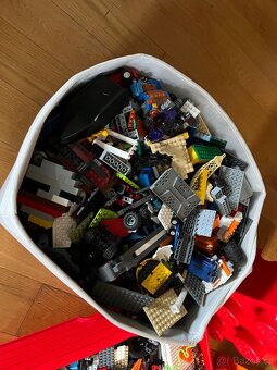 LEGO na váhu – směs z různých sad + dárek od 5 kg - 6