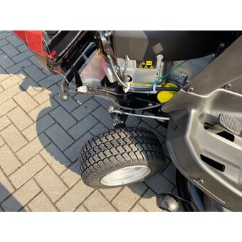Traktor SECO Starjet P3 - 6