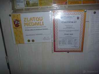 včelí med květový a lesní - 6