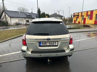 Subaru Outback 2.5 121kw LPG - 6