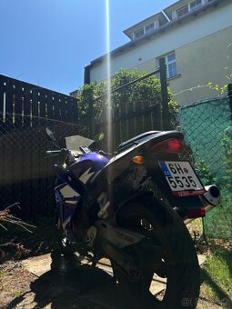Prodám nepojízdnou motorku Daelim Roadwin 125R (2008, 10,9 k - 6