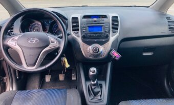 Hyundai iX20, koupený nový v ČR, pravidelný servis, nová STK - 6