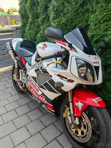 Honda VTR 1000 SP2 - 6